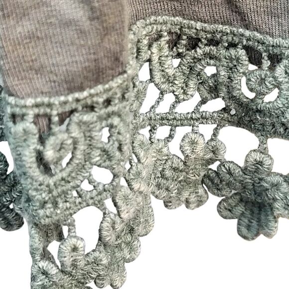 NEW POL Small Olive Tunic Top Cotton Blend Crochet Lace Eyelet Peplum Tie Neck - Picture 11 of 16